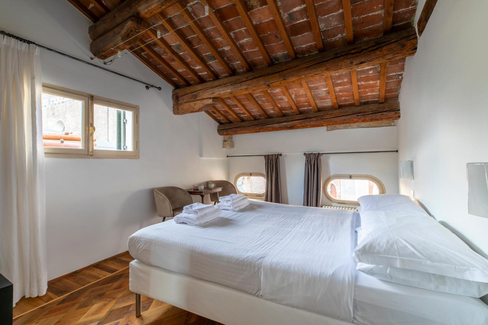 La Terrazza Sulle Piazze - Centro Storico Apartment Padova Exterior photo